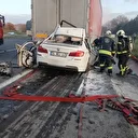 Otomobiliyle tırın altına giren 18 yaşındaki sürücü hayatını kaybetti