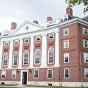 هارفارد المستهدفة من ترامب تمدد ولاية رئيسها إلى أجل غير مسمى