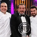 Ünlü şef Serhat Doğramacı'nın pazar günü açılan dükkanı kurşunlandı: Sebebi haraçmış