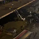 Şişli'de direksiyon hakimiyetini kaybeden sürücü 2 aracı adeta biçti: Biri ağır 2 kişi yaralandı