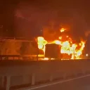 Arnavutköy'de İETT otobüsü alev alev yandı