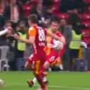 RAMS Park'ta olay an: Hakem dinledi VAR devam dedi