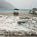 Muğla'da fırtına iskeleleri yıktı: Bazı sandallar battı