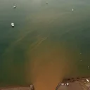 Muğla'da çamur rengine bürünen deniz böyle görüntülendi