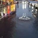 Küçükçekmece’de rögar taştı caddeyi lağım suyu bastı