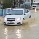Arnavutköy'de cadde göle döndü