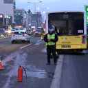 Bağcılar'da İETT otobüsün balataları yandı: Trafik kilitlendi