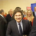 Arjantin başkanı Javier Milei Elon Musk'a 'altın testere' hediye etti