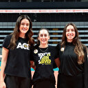 VakıfBank 3 isimle sözleşme uzattı