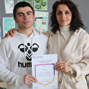 Liseli Efe dünyanın en iyilerinden biri oldu: Türkçe sınavından tam puan aldı