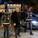 CHP'li Beykoz Belediye Başkanı Alaattin Köseler mali polisler eşliğinde emniyete getirildi