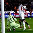 Eski hakemler Davinson Sanchez'in elle oynamasına ne dedi? Penaltı mıydı?