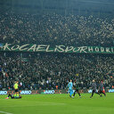 Kocaelispor-Amedspor maçında kahreden kaza: 16 yaşındaki taraftar tribünden düştü