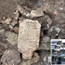 Fatih'te bina duvarı çöktü: Molozlar arasından tarihi mezar taşı çıktı