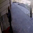 Diyarbakır'da istediği ilaç yazılmayan bir saldırgan beyzbol sopasıyla hastaneyi bastı