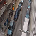 Küçükçekmece'de kaskla kamufle olmaya çalışan hırsız park halindeki motosikleti böyle çaldı