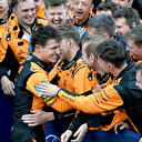 F1'de sezonun açılış etabı Avustralya Grand Prix'sini Lando Norris kazandı