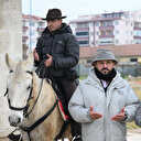 İspanya’dan Mekke’ye: At sırtında yola çıkan İspanyol Müslümanlar Osmanlı geleneğine uygun şekilde Edirne’den uğurlandı