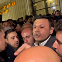 Saraçhane önünde eylemciler CHP İstanbul İl Başkanı Özgür Çelik'i fırçaladı: Bırak kolpayı