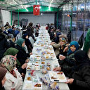İftar yemeği her akşam bir aileden