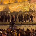 Şehzadebaşı Cami işgaline kim dur diyecek? Kapıları kırdılar alkol içtiler tarihi yapının duvarlarına çıktılar