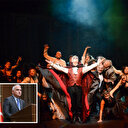 Bakan Ersoy: Sanatın gücüyle tiyatro sahnesinde tarih yazıyoruz