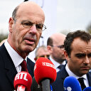 "Augmenter les tarifs douaniers envers les produits américains" est "la seule solution", estime Éric Lombard