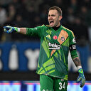 Mert Günok Galatasaray derbisinde forma giyecek mi? İşte yanıtı