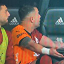 Galatasaray yedek kulübesinde gerginlik: "Neden hocam neden?"