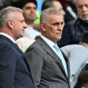 Trabzon'da maçı izleyen Hacıosmanoğlu'na tepki büyük