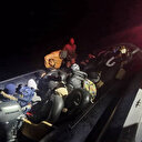 Ayvalık açıklarında 35 düzensiz göçmen Sahil Güvenlik'ten kaçamadı