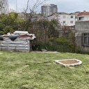 Küçükçekmece'de kuş besleyen çocuk araçtan rastgele ateşlenen kurşunla yaralandı