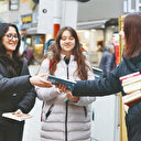 Kitap sevgisi sokağa taşındı