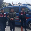 90 yaşındaki annesini dövüp altın ve parasını alan şüpheli ile kız arkadaşı yakalandı