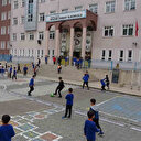 Öğretmenden öğrenciye 'başörtüsü mobbingi' iddiası: 'Kadın gibisin Suriyeli Afganlı gibi söylemlerle...'