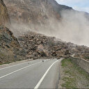 Gümüşhane'de heyelan: Karayolu çift yönlü ulaşıma kapandı