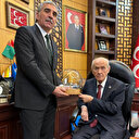 Bahçeli'ye anlamlı hediye 