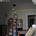 İstanbul’da depremin en net görüntüsü: Evde yaşanan şiddetli sarsıntı kamerada