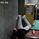 Depreme çalışırken yakalandılar; tezgahtan atlayıp kaçtılar