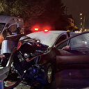 Kazada alev alan otomobilde sıkışan sürücüyü itfaiye kurtardı