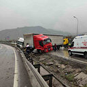 Dorsenin makaslanması faciayla sonuçlanıyordu: Tırların çarpıştığı kazada yaralı var