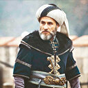 Diziyi izleyip kütüphaneye koşuyorlar