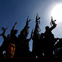 Houthis: 8 civils blessés lors de nouvelles frappes aériennes américaines au Yémen