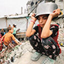 Hayatta kalabilmek için ‘hayvan yemi’ yiyorlar