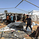 İsrail yine yerinden edilmiş Filistinlilerin sığındığı çadırları hedef aldı