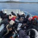 İzmir açıklarında 50 düzensiz göçmen yakalandı