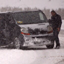 Kırklarleli'nde kar yağışı: Sürücüler yollarda mahsur kaldı