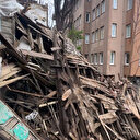 Tekirdağ'da 2 katlı ahşap bina çöktü