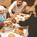 Yemek sadece karın değil gönül de doyurur