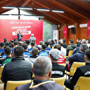 Spor İmam Hatip Liseleri Yarışıyor: Öğrenciler ödüllerini Gökhan Gönül'ün elinden aldı